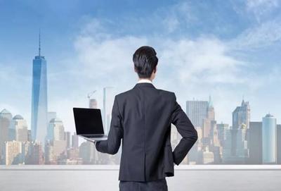 我国房地产市场发展以及房地产价格上涨,对制造业投资和消费需求有什么影响?